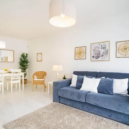 Litoral Mar Dream, 500 Mbs Free Wi-fi, Private Parking, Pool Lejlighed