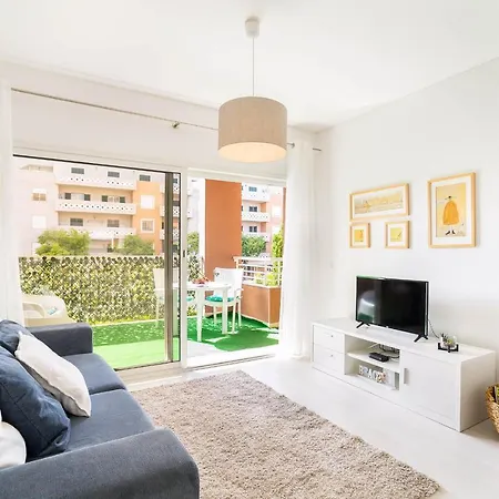 Litoral Mar Dream, 500 Mbs Free Wi-fi, Private Parking, Pool * Portimão